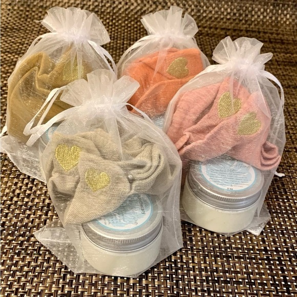 Hand Crafted Other - Hand Crafted Intensive Soothing Cream for Dry Hands -Heels - Feet. Free Socks